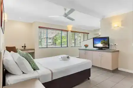 Bay Village Tropical Retreat & - 88