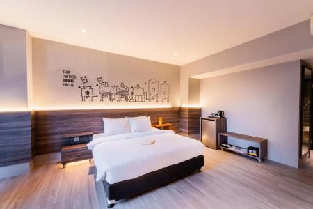 Stark Boutique and Spa - 32