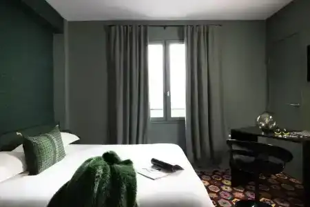 L'Hôtel - 69