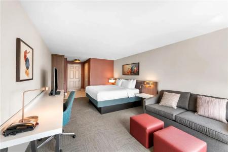 Hilton Garden Inn - 61