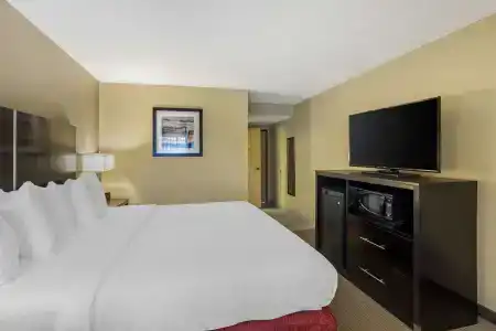 Best Western North - 41