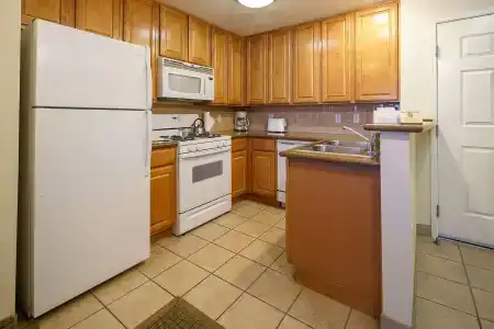 Tahiti All-Suite Resort - 17