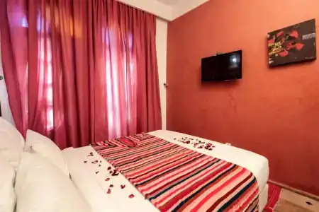 Riad Nakhla - 21