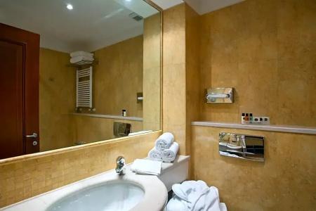 Holiday Inn Cagliari, An Ihg - 40