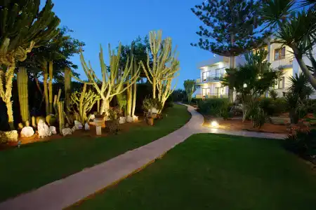 Oasis Beach - Adults Only - 17
