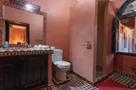 Riad Losra - 26