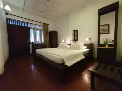 Sri Gemunu Beach Resort - 4