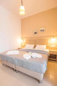 Mastorakis and Studios - 47