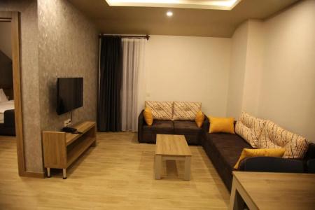 Golden World Suite - 35