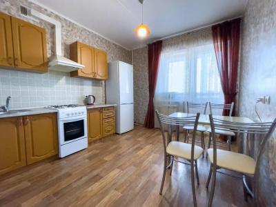 на 1й Курской - 8