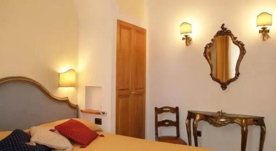 Petit Chateau - 48