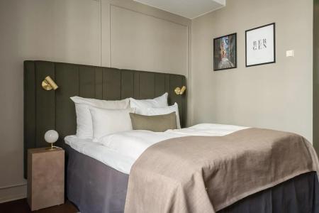 Clarion Bergen - 2