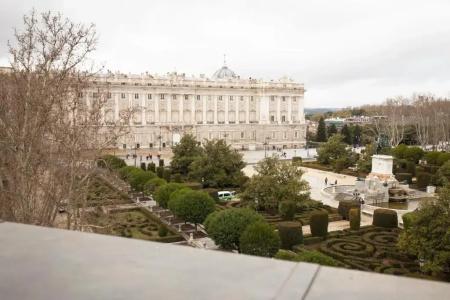 Central Palace - 0