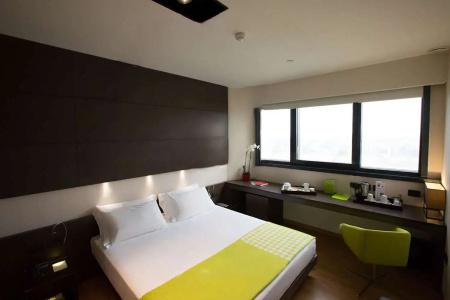The Hub - 41