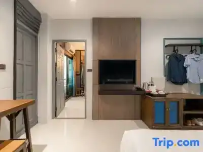 L Nimman - 55