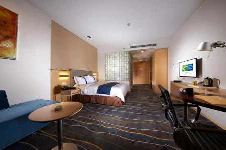 Holiday Inn Express Luoyang City Center - 2