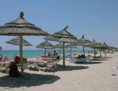 Shell Beach & Spa - 32