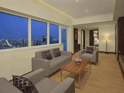 DoubleTree by Hilton and Residences Dubai – Al Barsha - 8