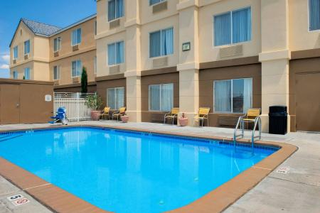 Fairfield Inn by Marriott - 16