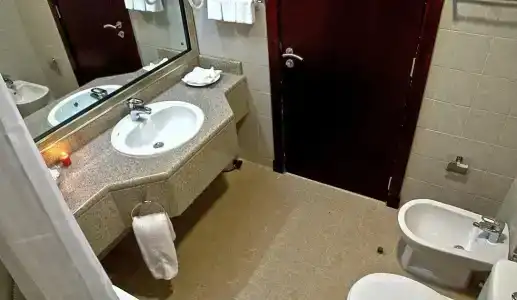 Chelsea Gardens Apartment - 11