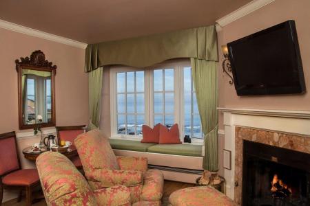 Spindrift Inn - 65
