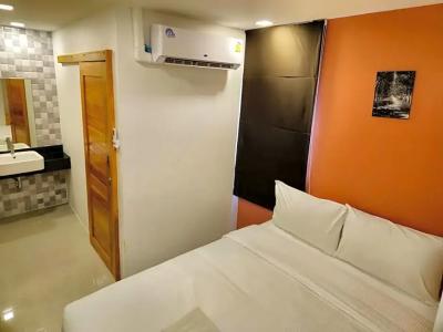 Sleepstation at Pratunam - 113