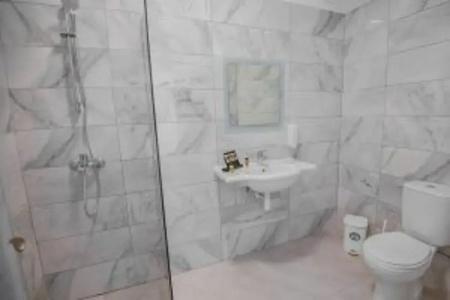 New Famagusta & Suites - 9