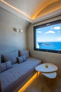 Chic Santorini - 34