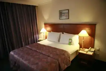Ramada by Wyndham Sofia City Center - 40