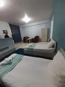 Lind Hostel and Guest House - 45