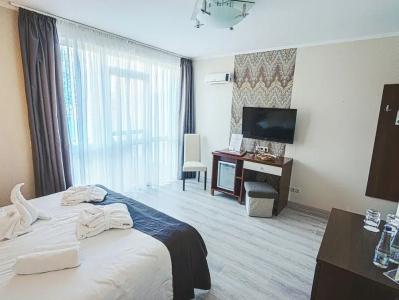Holiday Beach Budapest Wellness with Sauna Park - 50