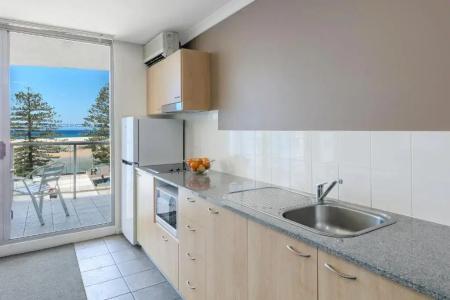 Waldorf Serviced - 34