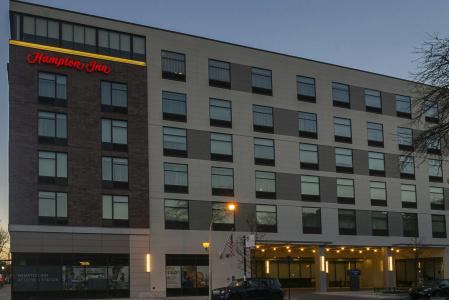 Hampton Inn Chicago North-Loyola Station, Il - 22