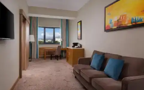 DoubleTree by Hilton Almaty - 45
