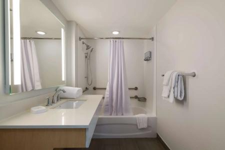 Sonesta ES Suites Orlando International Drive - 80