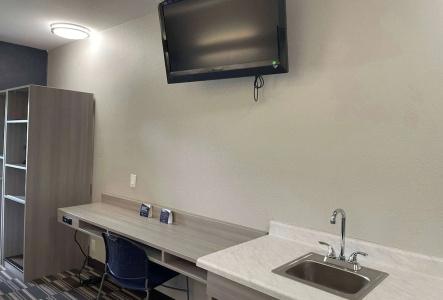Microtel Inn and Suites by Wyndham / Shreveport - 36