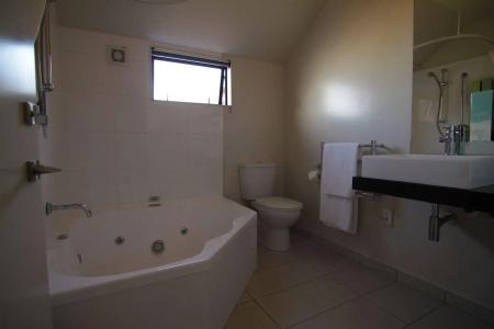 Metropolitan on Riccarton - 6