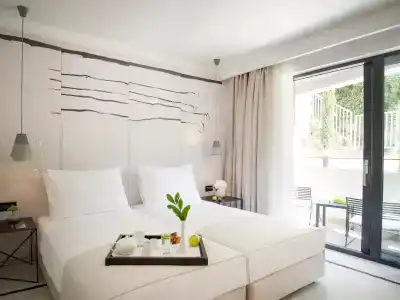Kompas - 4