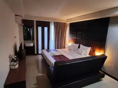 The Bangkok Cha Cha Suite - 47