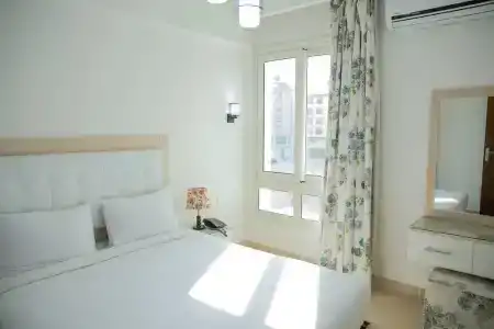 Redcon Suites - 256