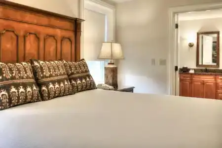 RiverStone Resort & Spa - 300