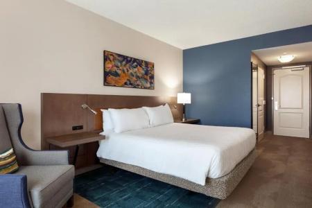 Hilton Garden Inn East - 31