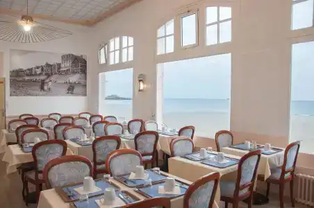 Kyriad Saint Malo Centre Plage - 30