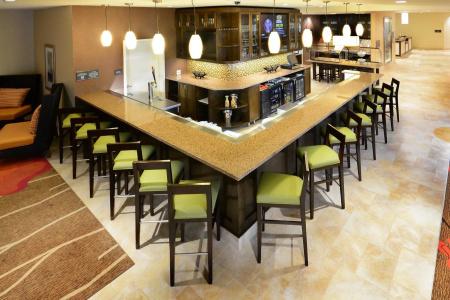 Hilton Garden Inn Airport - 28
