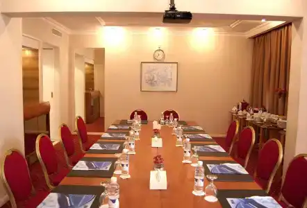 Golden Tulip Bahrain - 20