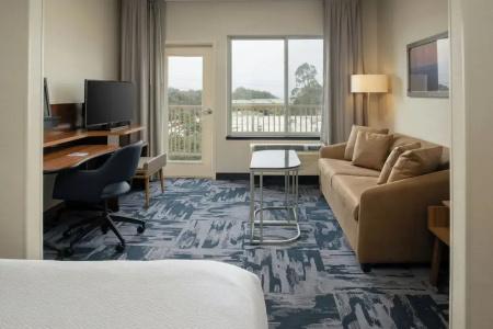 Fairfield Inn & Suites by Marriott - 63