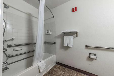 6-Charlotte, NC - University - 25