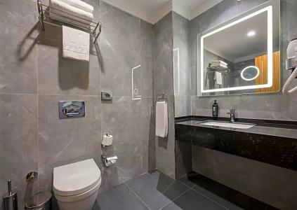 Ramada & Suites by Wyndham Istanbul Sisli - 40