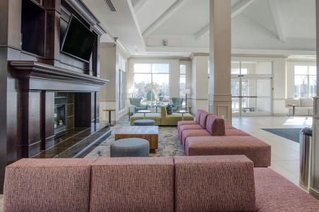 Hilton Garden Inn Southpoint - 2