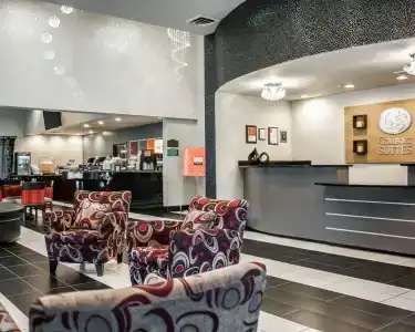 Comfort Suites Airport Nashville - 1